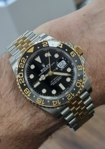 Superclone Rolex GMT-Master II Black Dial “Zombie” 126713GRNR photo review