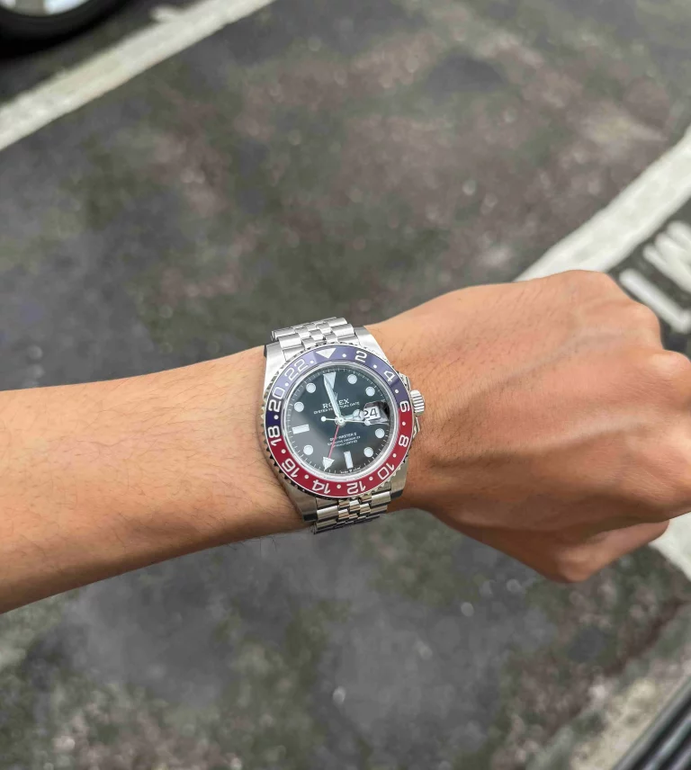 Superclone Rolex GMT-Master II 126710BLRO “Pepsi” Jubilee photo review