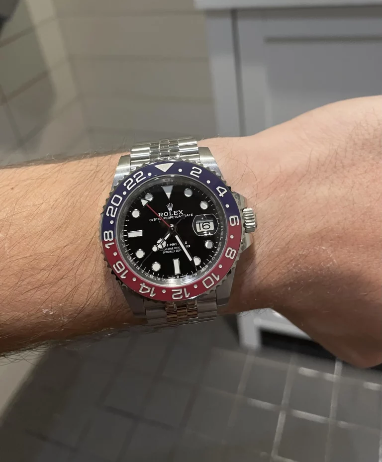 Superclone Rolex GMT-Master II 126710BLRO “Pepsi” Jubilee photo review